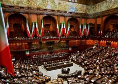 Grillo: per riforme governo non serve, basta il Parlamento