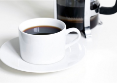 Caffè in eccesso fa ingrassare, danneggia la salute