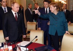 Merkel: Putin va fermato, vuole creare nuovo ordine in Europa