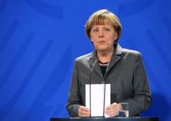Merkel vuole aspettare che Grecia finisca i soldi