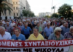 Syriza sul piede di guerra: “Tsipras rischia suicidio politico”