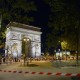 Attentato sugli Champs Elysees: fuoco sulla polizia, un morto