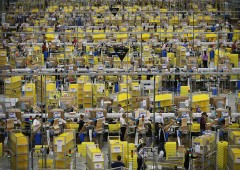 Effetto Amazon su retail Usa, allarme Fitch su default in serie