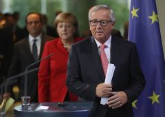 Juncker: “Parlamento Ue ridicolo, siamo in 30. Non siete seri”