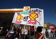 UK, vietate le pubblicità ai big petroliferi. Allarme greenwashing