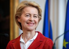 Ursula Von Der Leyen (UE): “Ho già incontrato informalmente alcuni dei candidati”