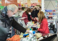 Effetto Covid sui consumi in Italia, come sono cambiate le spese nel 2020