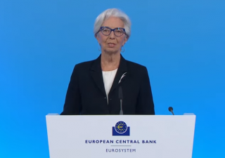 Lagarde non esclude recessione dell'Eurozona nel 2023, ma avanti con rialzo tassi