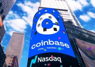 Coinbase balza di oltre il 15% dopo l'annuncio della collaborazione con BlackRock