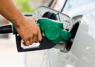 Benzina: il Governo riduce sconto delle accise, prezzi più alti da dicembre