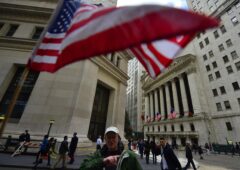 Usa, l’inflazione scende sui minimi da 2021. Wall Street festeggia