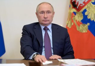 Putin: aumentate le forniture di gas russo in Europa. Si raffreddano i future