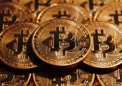 Bitcoin in mini-rally, quotazioni tornano sopra $43 mila