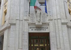 Istat: bilancia commerciale extra Ue surplus a 5,366 mld a ottobre