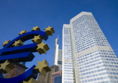 Bce: rischi inflazione restano in entrambe le direzioni
