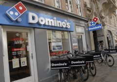Bye bye Italy: Domino’s Pizza chiude tutti i punti vendita. Perchè lascia il nostro paese