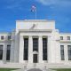 La Fed affila le armi contro l'inflazione: tassi sopra il 4% entro il 2023