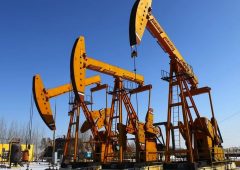 Petrolio in rialzo, la Cina sostiene l’economia e l’uragano minaccia la produzione