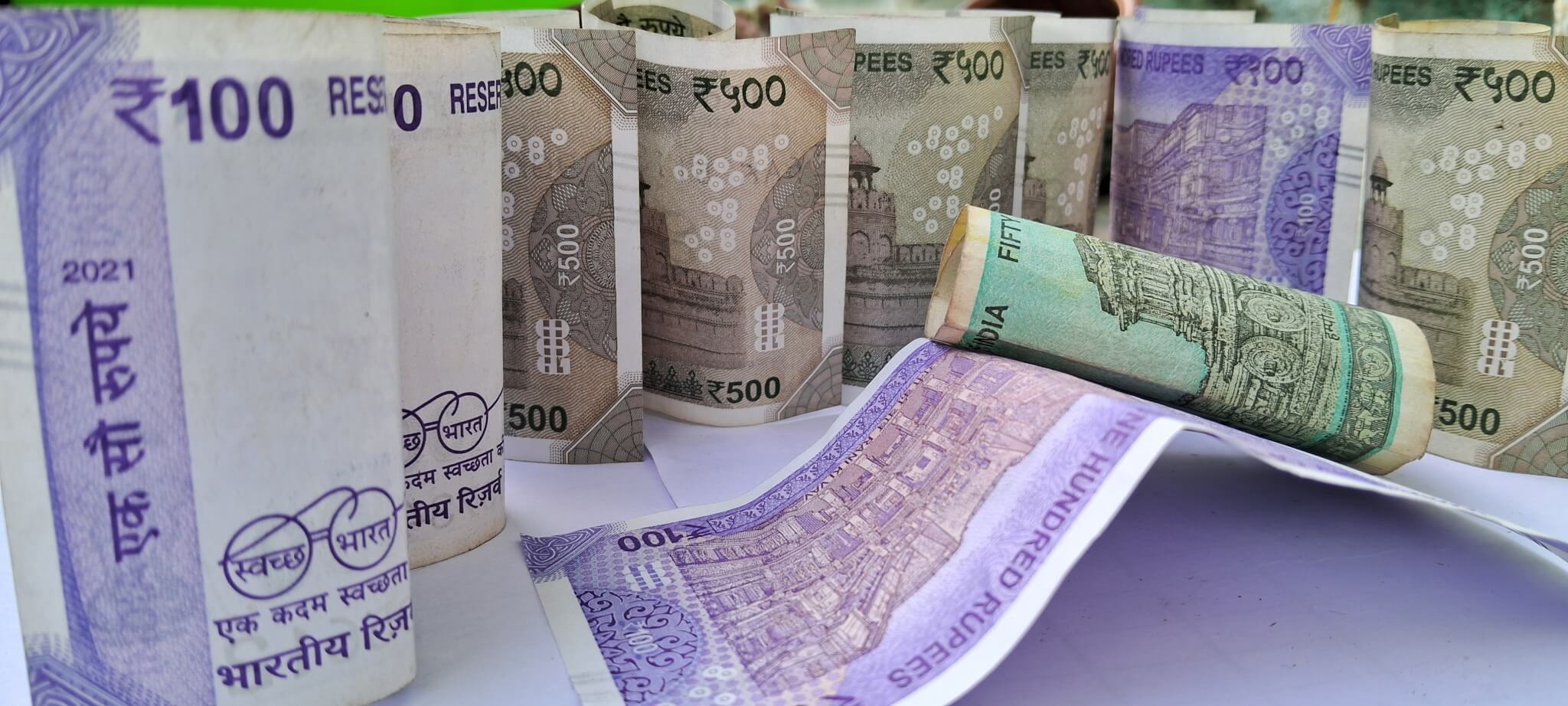 India: banca centrale taglia tassi al 6%